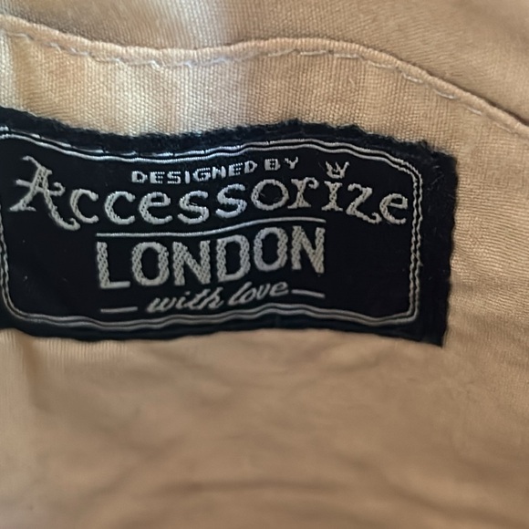 Accessorize London Round Jute Boho Textured Crossbody Bag - Picture 12 of 17